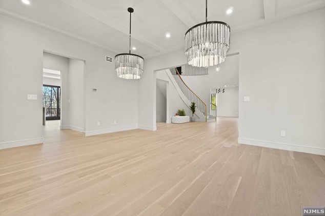 68 Ridge Rd, Tenafly NJ  07670-2324 exterior