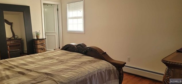 1057 Fairview Ln, West Fort Lee NJ 07024-1537 exterior