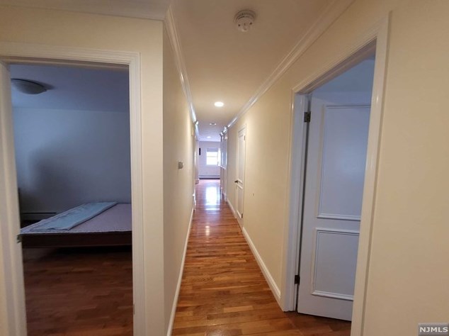 1057 Fairview Ln, West Fort Lee NJ 07024-1537 exterior