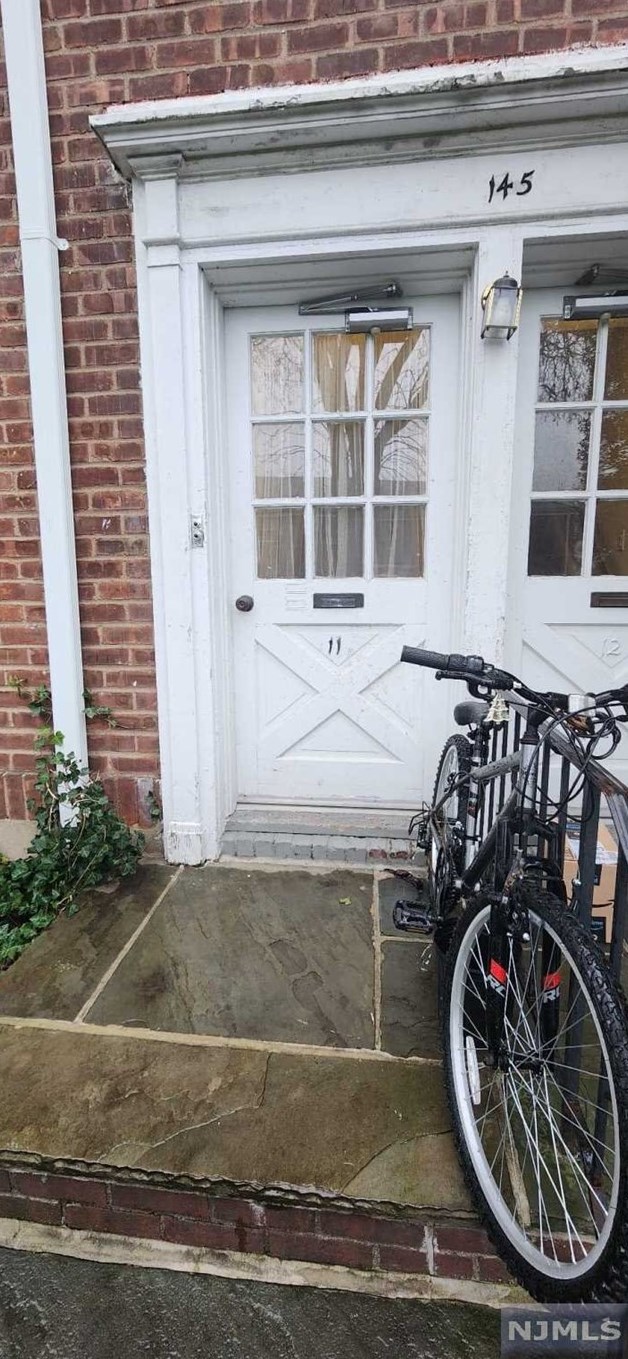 145 Clinton Ave, Bergenfield NJ 07621-3039 exterior
