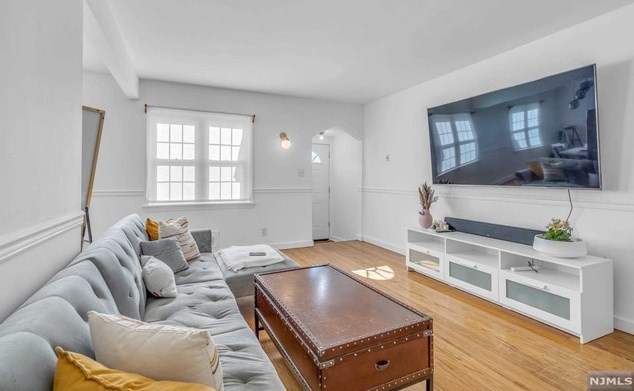 47 Stillman Ave, Bergenfield NJ  07621-1229 exterior