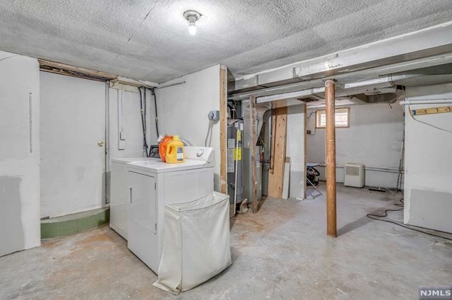 47 Stillman Ave, Bergenfield NJ  07621-1229 exterior