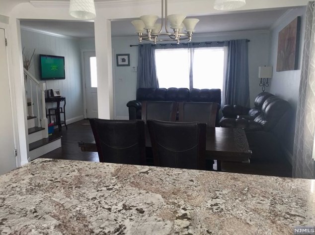 106 Harcourt Ave, Bergenfield NJ  07621-1917 exterior