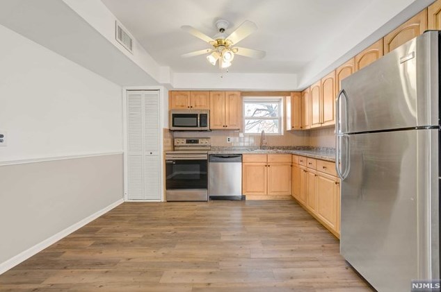 1008 Unicorn Way, Clifton NJ  exterior