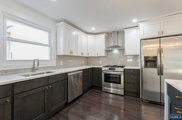 22 Orchard St, Hillsdale NJ  07642-2013 exterior