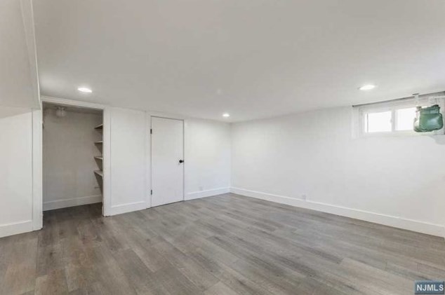 22 Orchard St, Hillsdale NJ  07642-2013 exterior