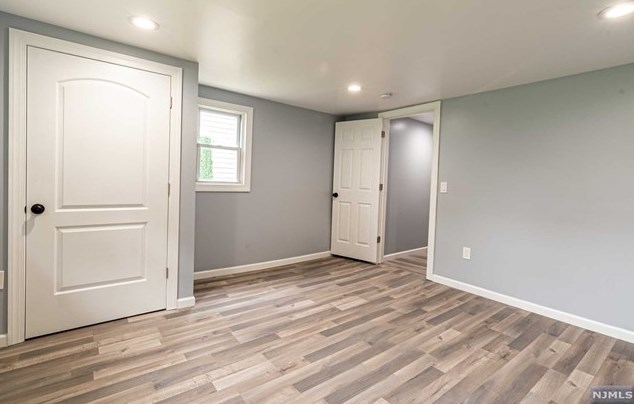 166 Lincoln Pl #1, Outwater, NJ 07026