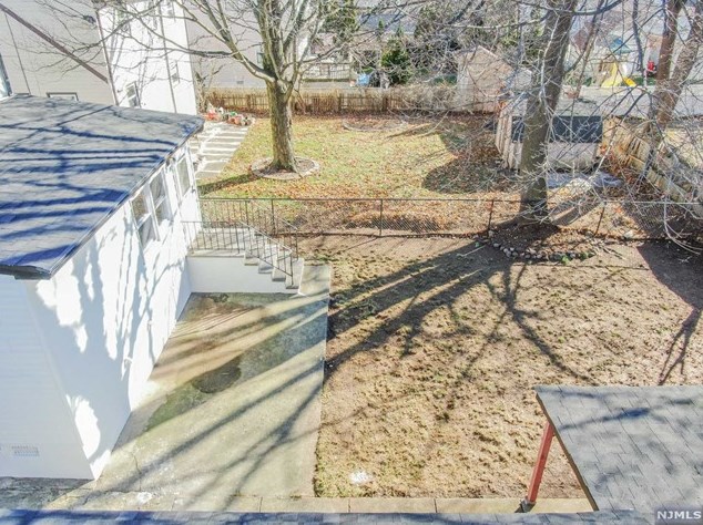 25 Spring Hill Rd, Clifton NJ  07013-2316 exterior