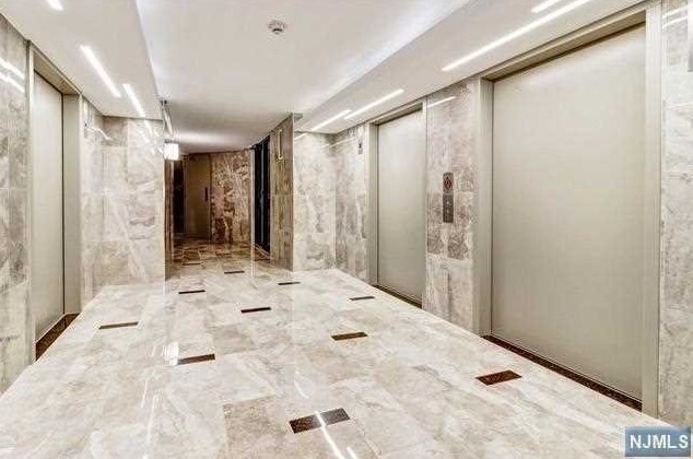 1223 Harmon Cove Tower, Secaucus NJ  07094-1738 exterior