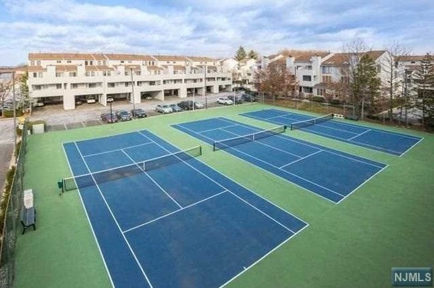 1223 Harmon Cove Tower, Secaucus NJ  07094-1738 exterior