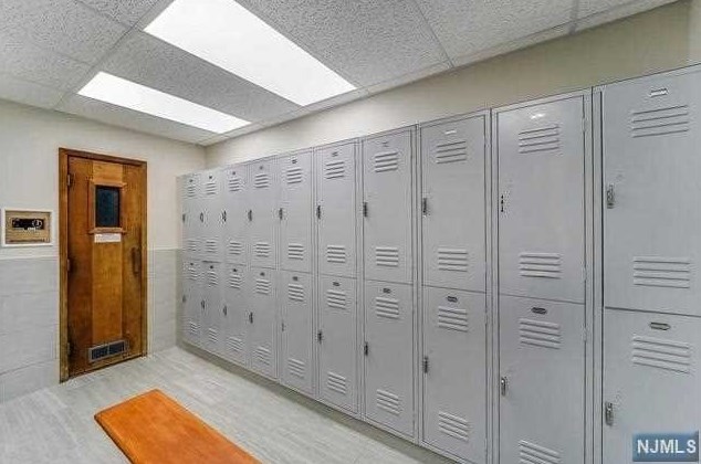 1223 Harmon Cove Tower, Secaucus NJ  07094-1738 exterior