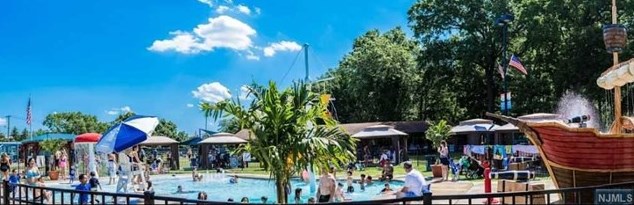 1223 Harmon Cove Tower, Secaucus NJ  07094-1738 exterior