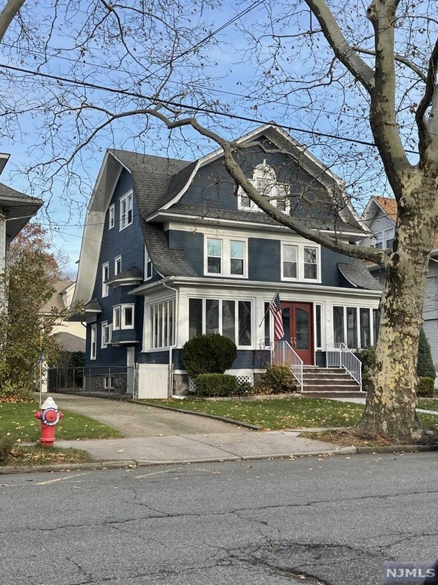 19 Addison Ave, Rutherford NJ  07070-2303 exterior