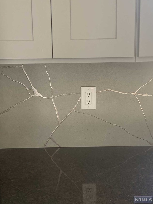 638 Cedar Ln, Paramus NJ  07652-1646 exterior