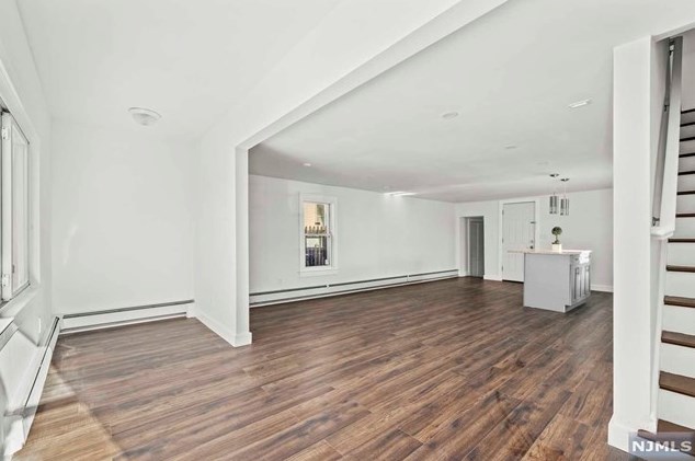 494 Burnside St, Orange NJ 07050-4203 exterior