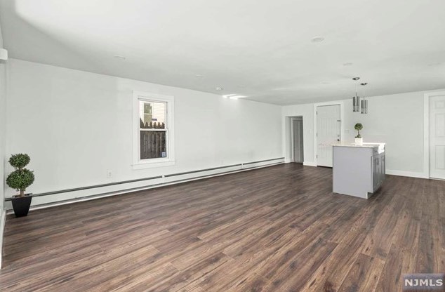 494 Burnside St, Orange NJ 07050-4203 exterior