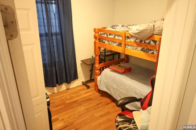 342 Sandford Ave, Newark NJ  07106 exterior