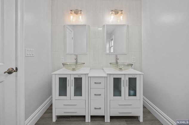 230 Boulevard, Saddle Brook NJ  07663-6014 exterior