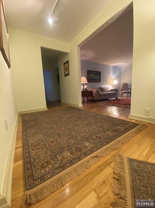 126 Hackett Pl, Rutherford NJ 07070-1655 exterior