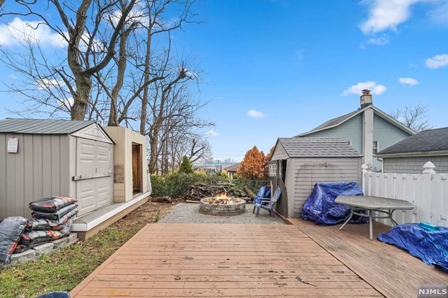 153 Eastern Way, Rutherford NJ  07070-2501 exterior