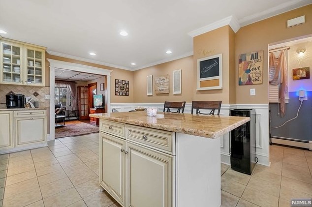 153 Eastern Way, Rutherford NJ  07070-2501 exterior