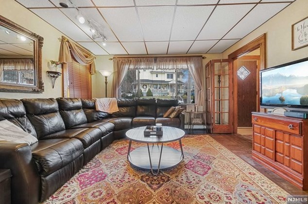 153 Eastern Way, Rutherford NJ  07070-2501 exterior