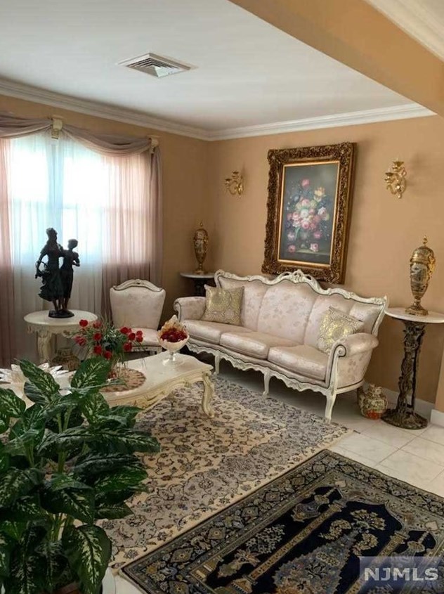 404 2nd Ave, Lyndhurst NJ  07071-1508 exterior
