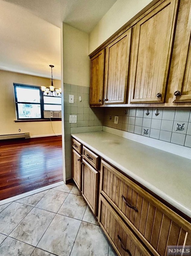 18 End Dr, Secaucus NJ  07094-4043 exterior
