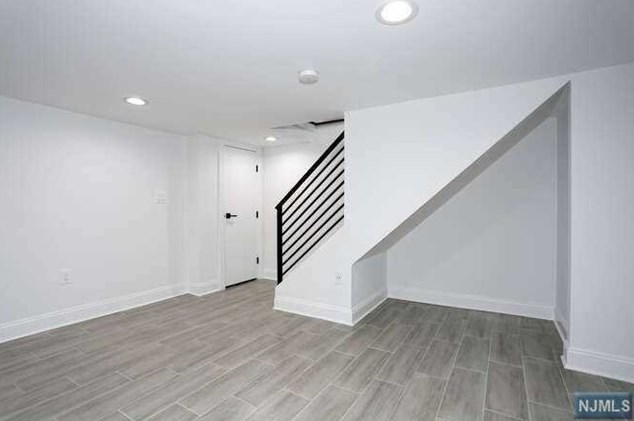 325 Liberty Ave, Hillsdale NJ  07642-2424 exterior