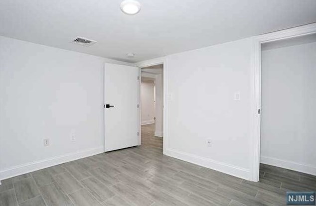 325 Liberty Ave, Hillsdale NJ  07642-2424 exterior