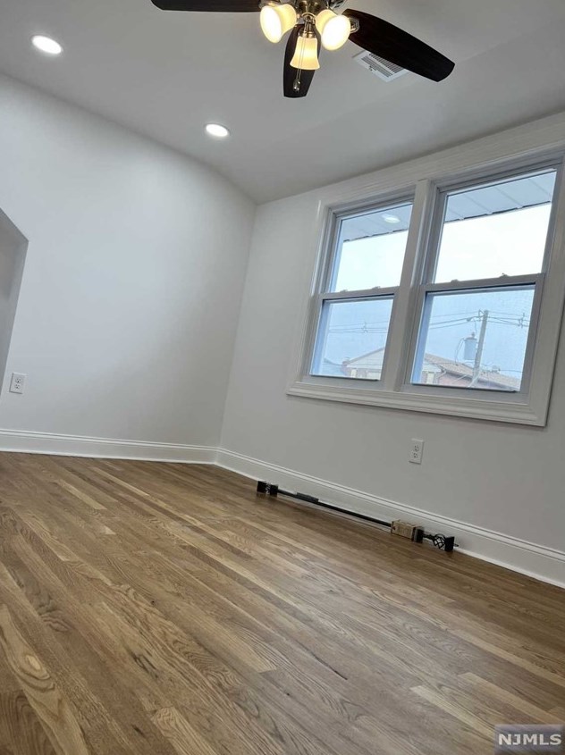 113 Westervelt Pl, Lodi NJ  07644-1007 exterior