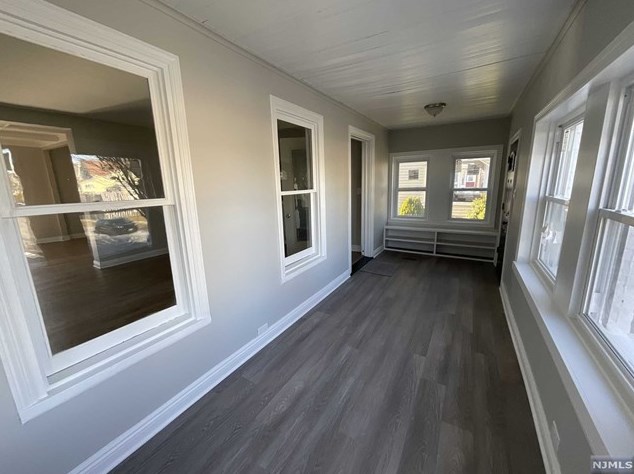 204 Fern Ave, Lyndhurst NJ  07071-2124 exterior