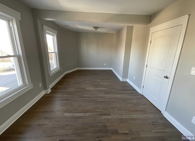 204 Fern Ave, Lyndhurst NJ  07071-2124 exterior