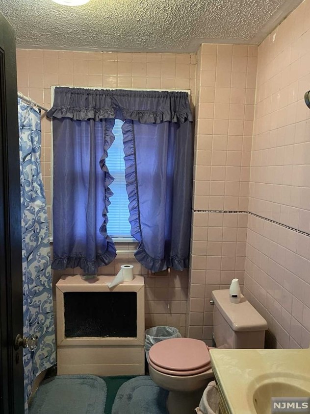 26 Lenox St, Newark NJ  07106-3005 exterior