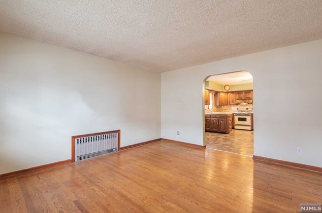 20 Corabelle Ave, Lodi NJ  07644-1604 exterior