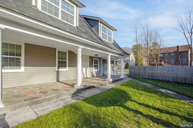 296 Ramapo Valley Rd, Oakland NJ  07436-1817 exterior