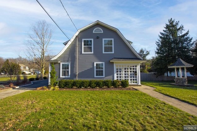 296 Ramapo Valley Rd, Oakland NJ  07436-1817 exterior