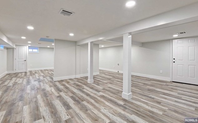 109 Hartland Ave, Emerson NJ  07630-1209 exterior