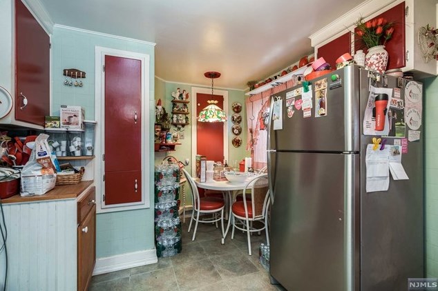 25 Johnston St, Washington NJ  07882-1437 exterior
