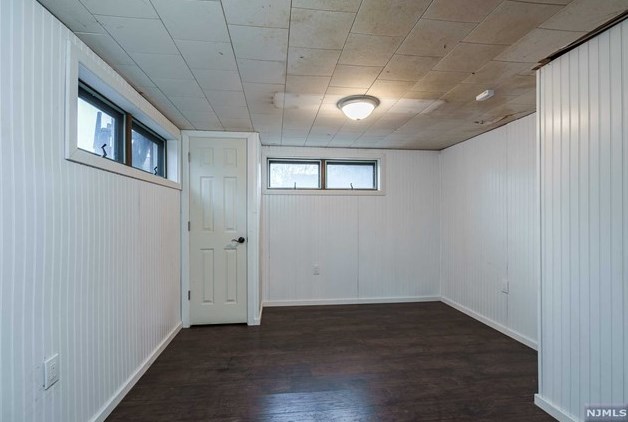 25 Johnston St, Washington NJ  07882-1437 exterior