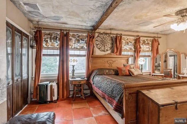 208 Jackson Ave, Rutherford NJ  07070-1817 exterior