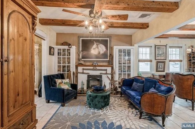 208 Jackson Ave, Rutherford NJ  07070-1817 exterior