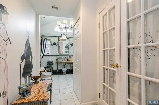 208 Jackson Ave, Rutherford NJ  07070-1817 exterior