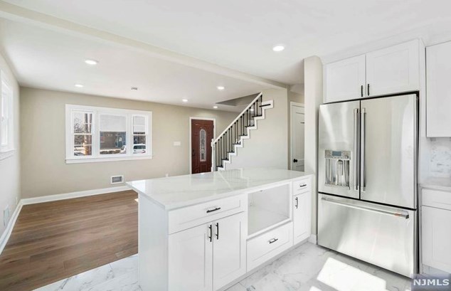 26 Putnam St, Lodi NJ  07644-1430 exterior