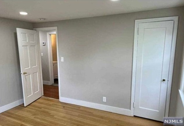 81 Reid Ave, Bergenfield NJ  07621-1922 exterior