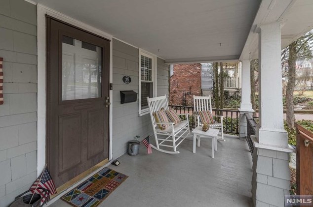 39 Rea Ave, Midland Pk NJ 07432-1930 exterior