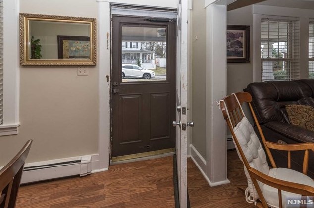 39 Rea Ave, Midland Pk NJ 07432-1930 exterior