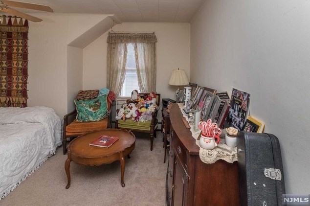 39 Rea Ave, Midland Pk NJ 07432-1930 exterior