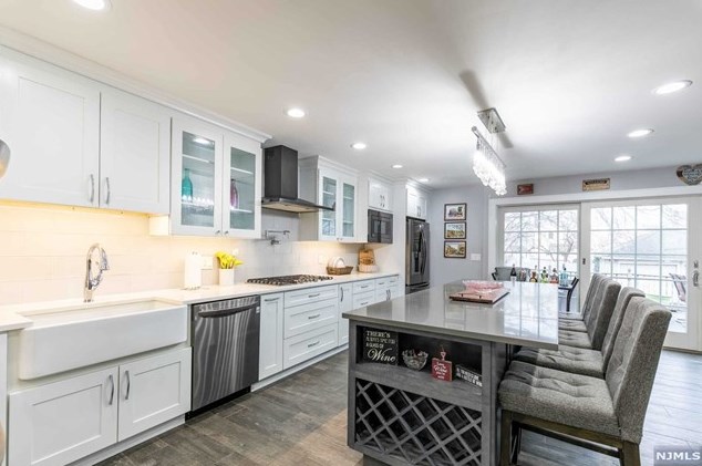 118 Washington Ave, Rutherford NJ  07070-1509 exterior