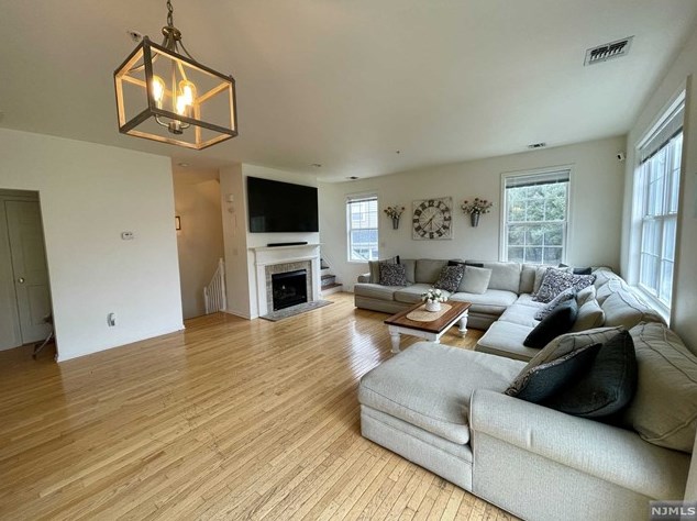 140 George Russell Way, Clifton NJ  07013-2678 exterior